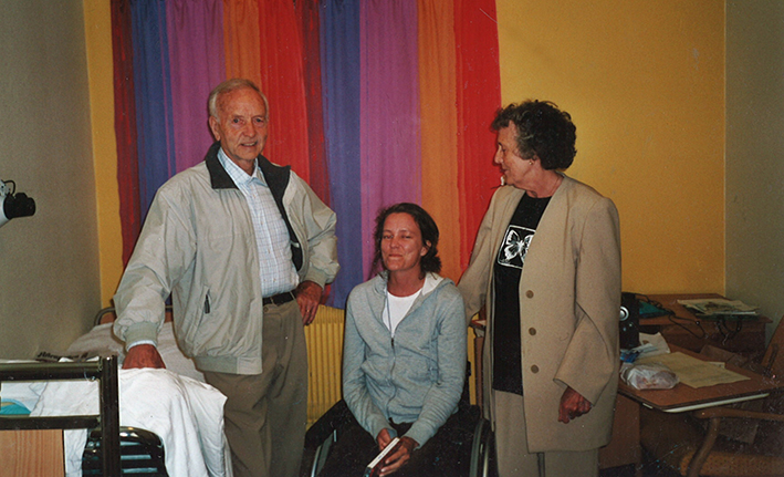 Mamma og pappa kommer og henter meg på Sunnaas.